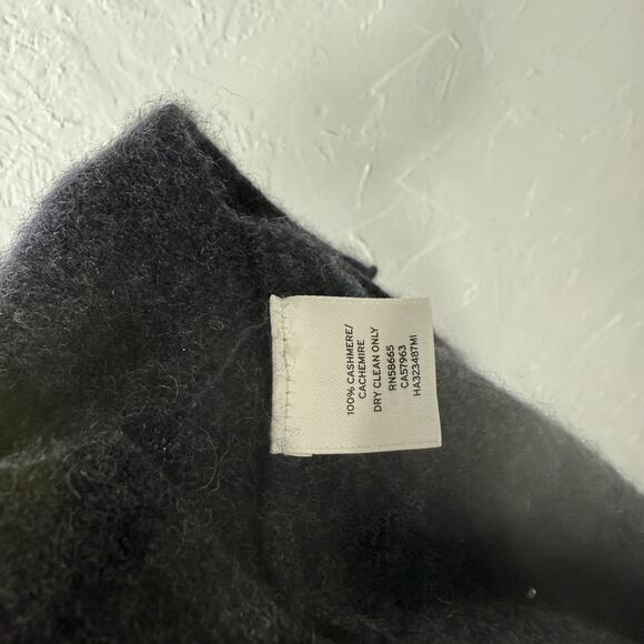 Halogen Women's sweater XS Cashmere Pullover Gray V neck Long sleeve J3-30 - Picture 7 of 7